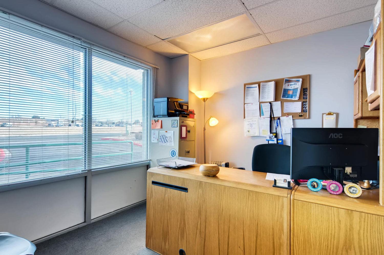 908 - 942 Salida Office Interior